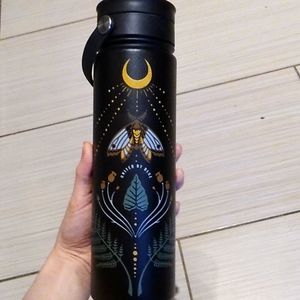 United by Blue 22oz Insulated Water Bottle